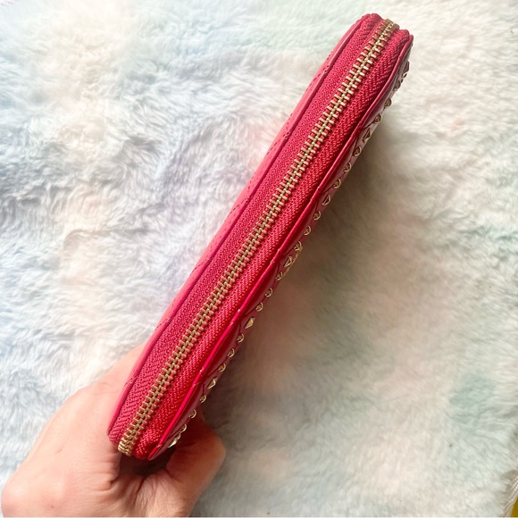 Juicy Couture Red Quilted Faux Leather Zip Around Continental Wallet NWOT - Picture 5 of 7